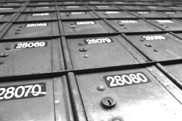 Moving This Spring? Big Reasons To Sign Up For A Private Mailbox - Checkexpress